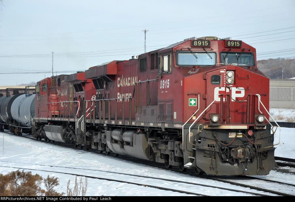 Eastbound manifest eases down the yard lead